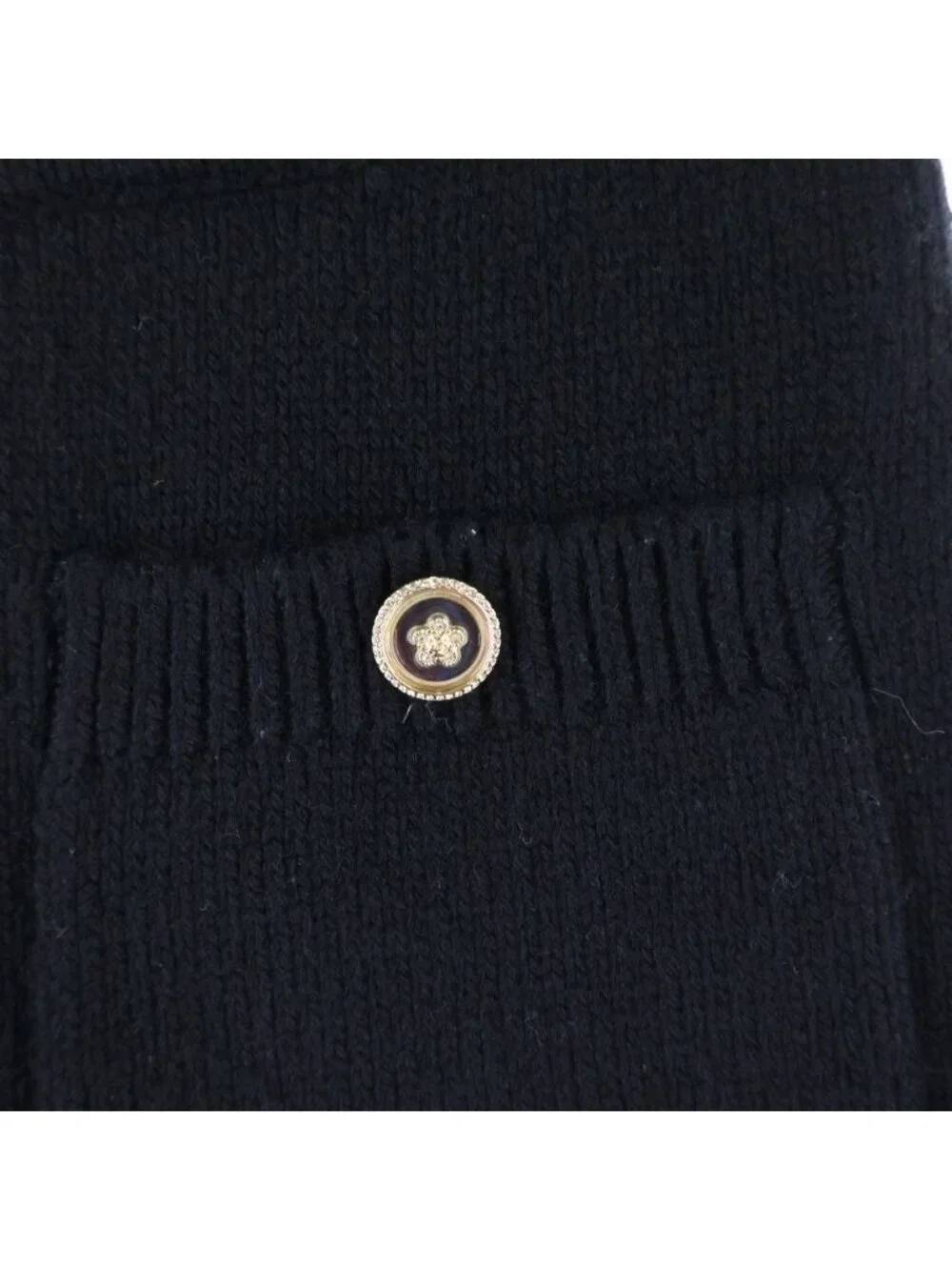 CHANEL cc logo